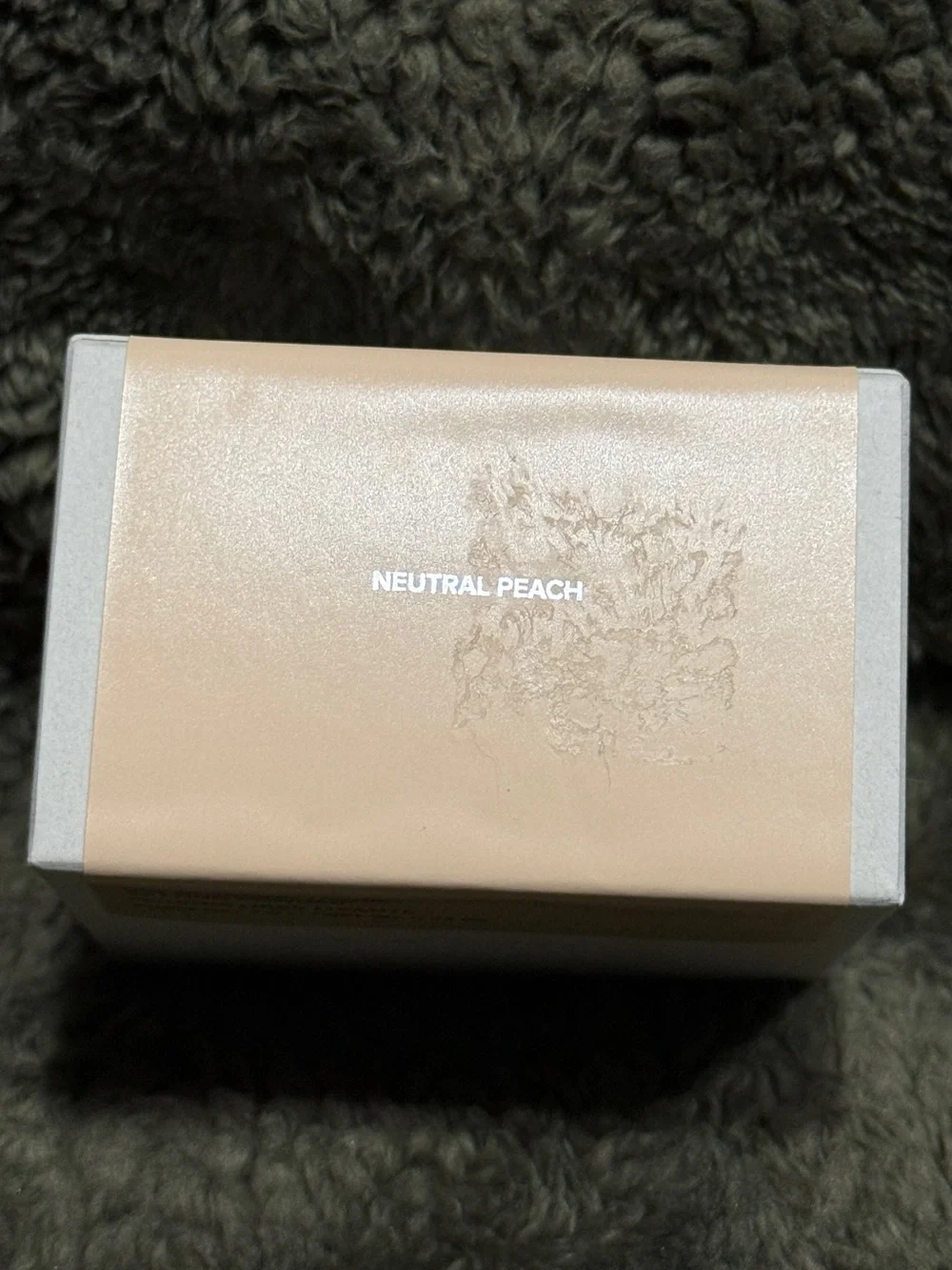 Haus Labs By Lady Gaga Loose Setting Powder - shade Neutral Peach.
